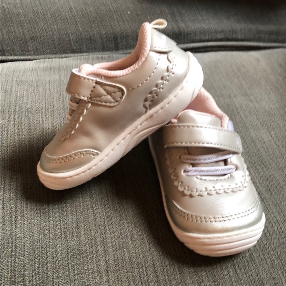 *New* Stride Rite Sneakers size 4